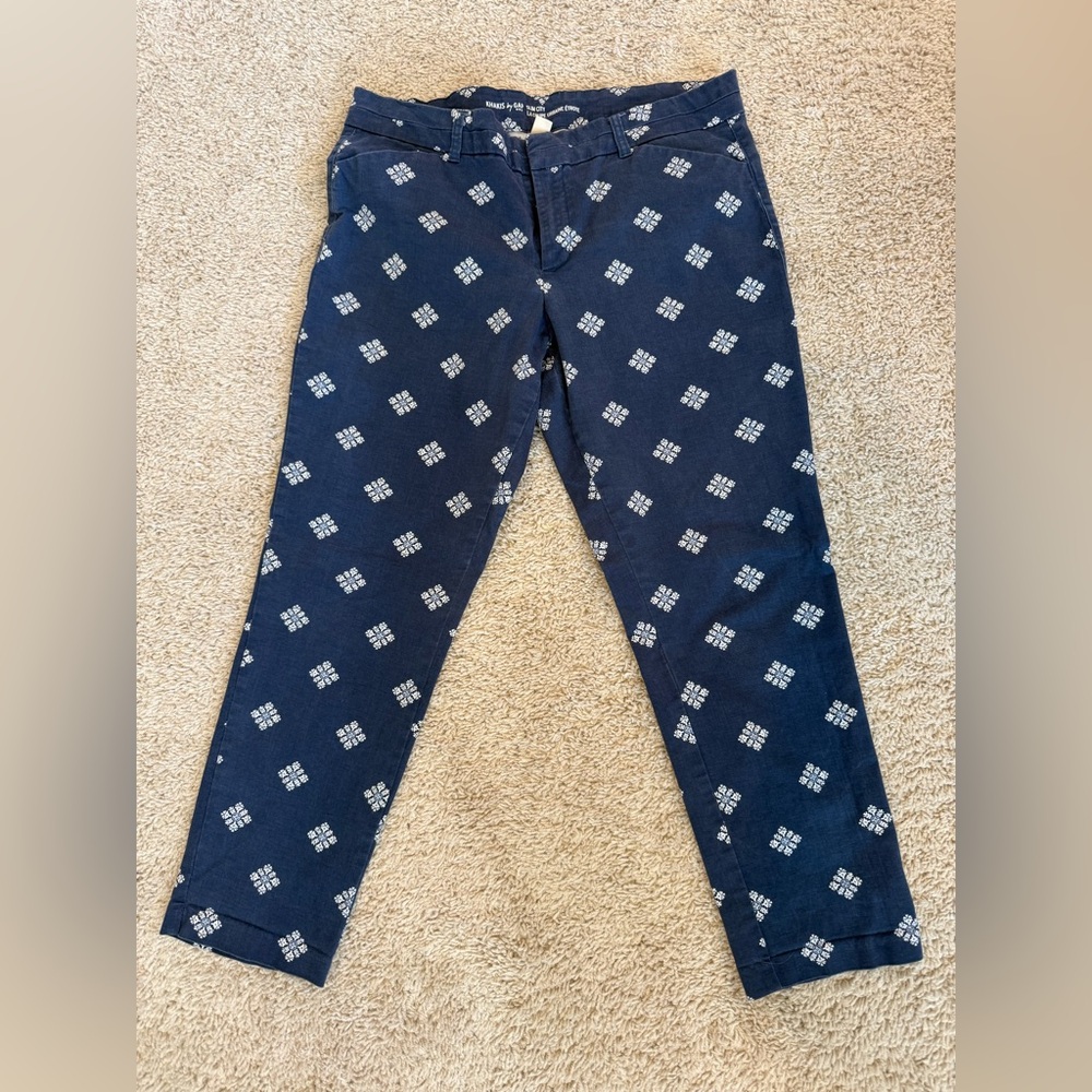 GAP SZ 12 slim city Navy Patterned ankle pants. Great condition